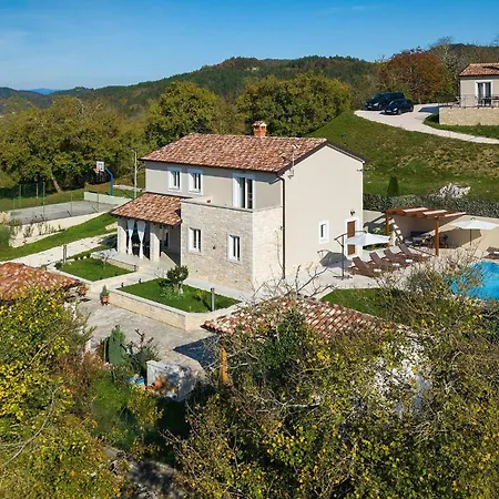 Holiday home Vermo Beram